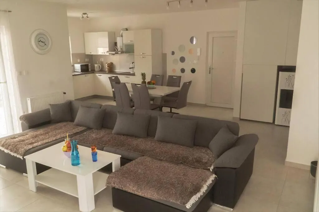 Apartment Apartman Stella Pula